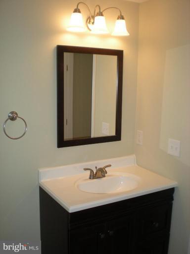 6710 Cherryfield Road Fort Washington, MD 20744 - Photo 9 of 14 Bath #1