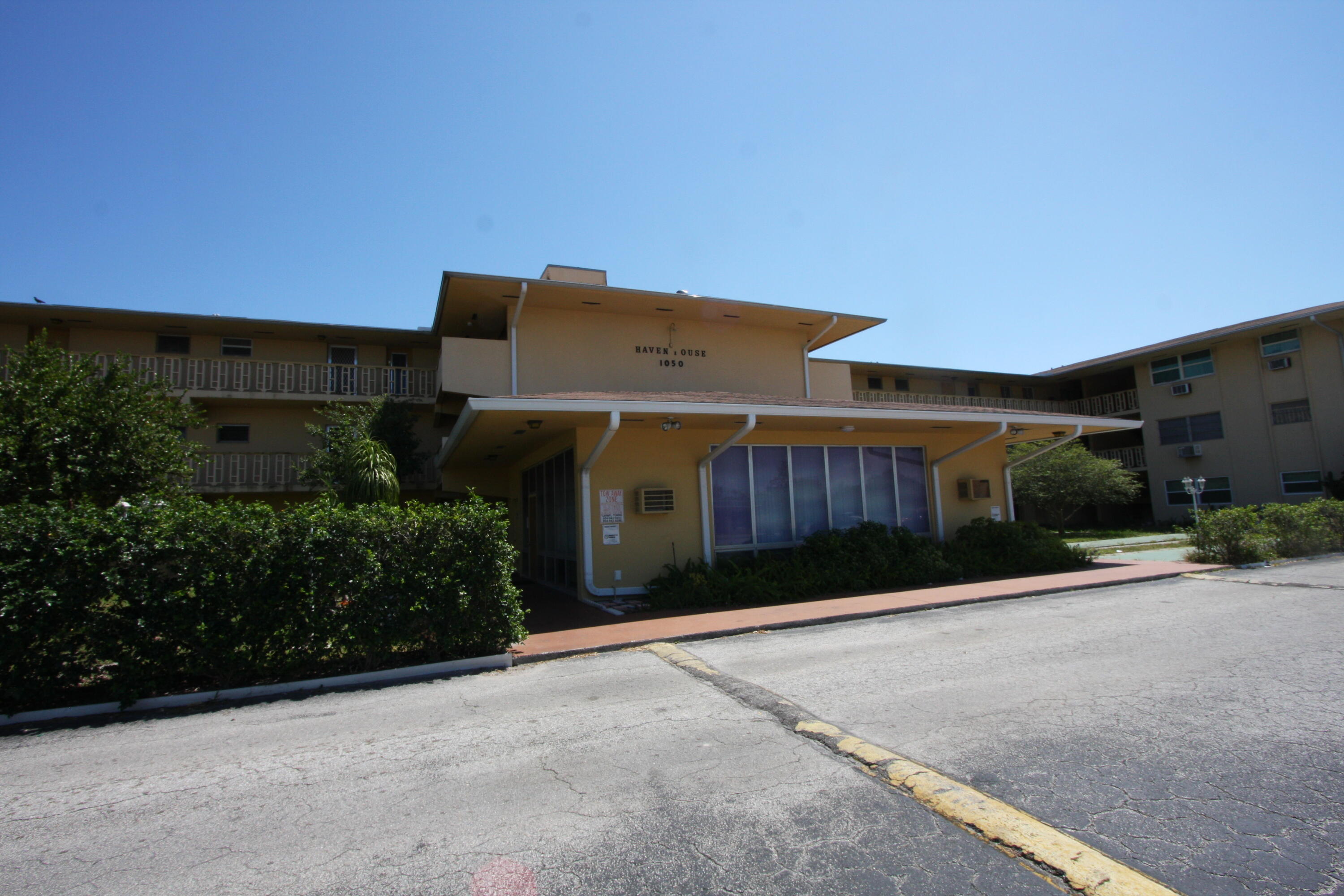 1050 East Sample Road, Unit 101 Pompano Beach, FL 33064 - Photo 26 of 27 IMG_3435