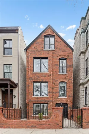 $1,699,500 | 1121 West Drummond Place, Chicago, IL 60614