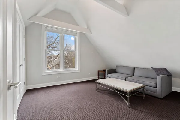 $1,699,500 | 1121 West Drummond Place, Chicago, IL 60614