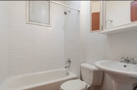 $1,699,500 | 1121 West Drummond Place, Chicago, IL 60614