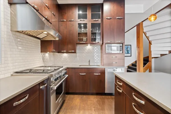 $1,699,500 | 1121 West Drummond Place, Chicago, IL 60614