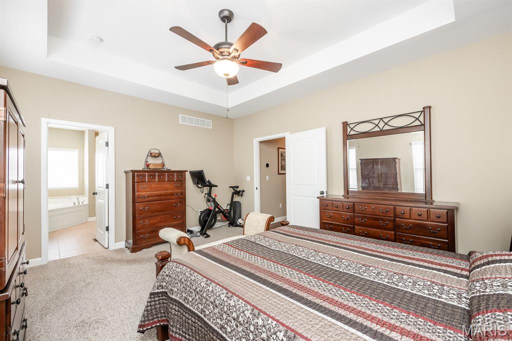 505 Lk Vista Way O'Fallon, IL 62269 - Photo 14 of 37