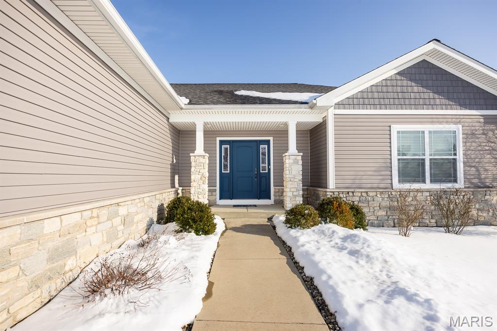 505 Lk Vista Way O'Fallon, IL 62269 - Photo 2 of 37