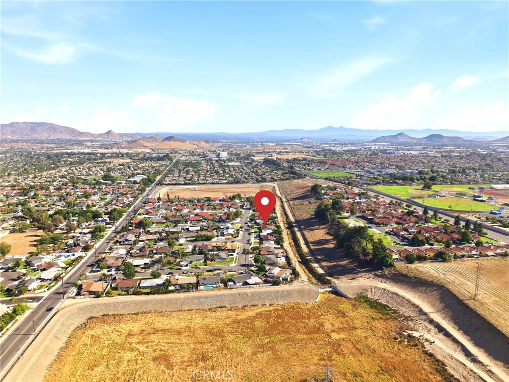 682 South Belden Street Rialto, CA 92376 - Photo 58 of 59