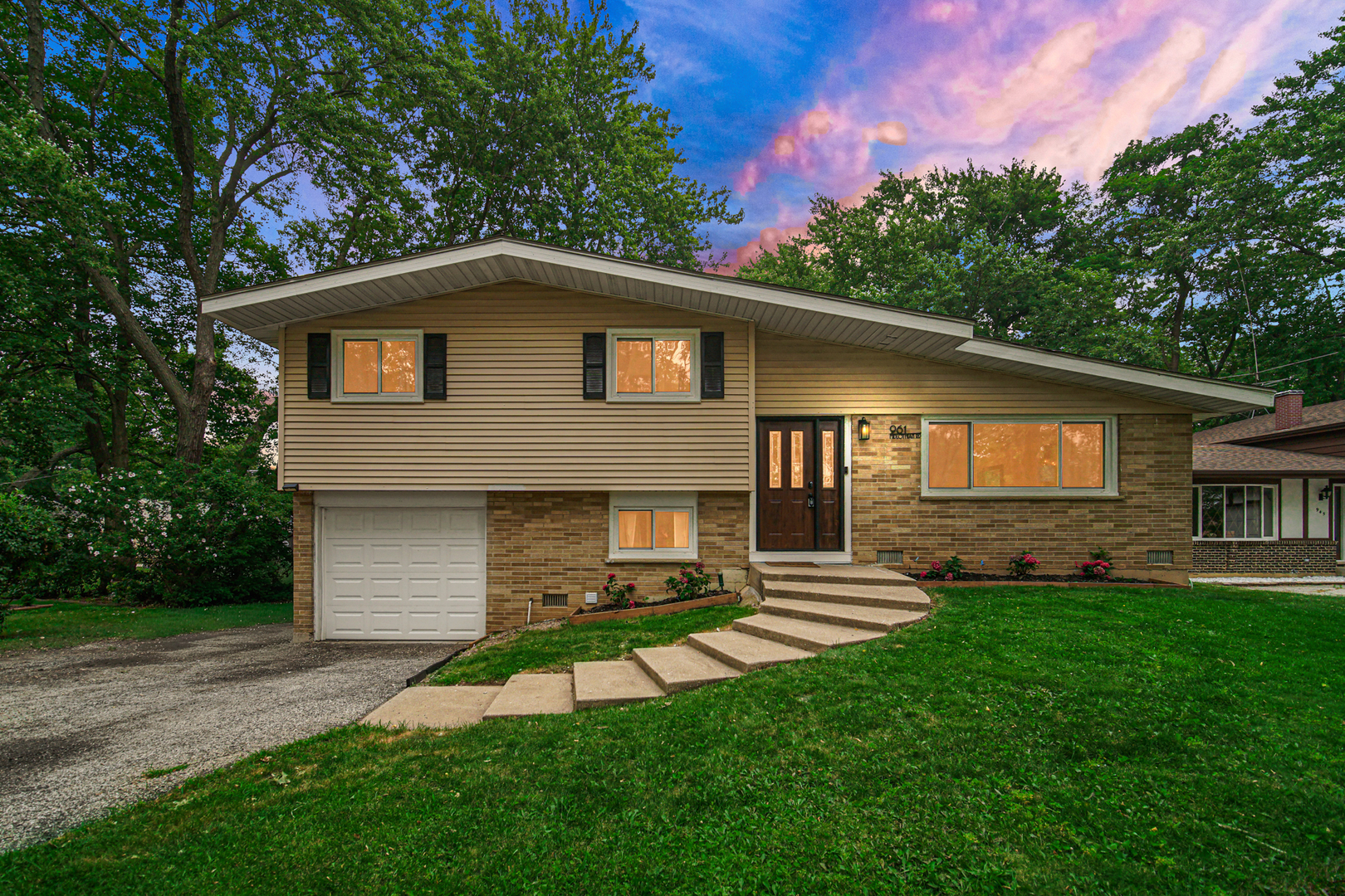 961 North Midlothian Road Mundelein, IL 60060 - Photo 30 of 34 Gallery Image 30