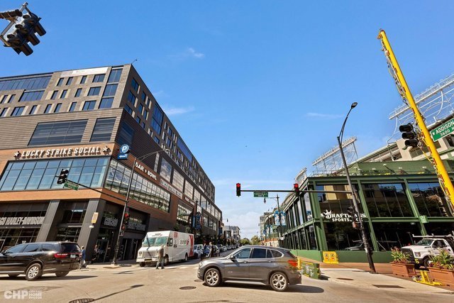 1025 West Addison Street, Unit 534 Chicago, IL 60613 - Photo 2 of 15