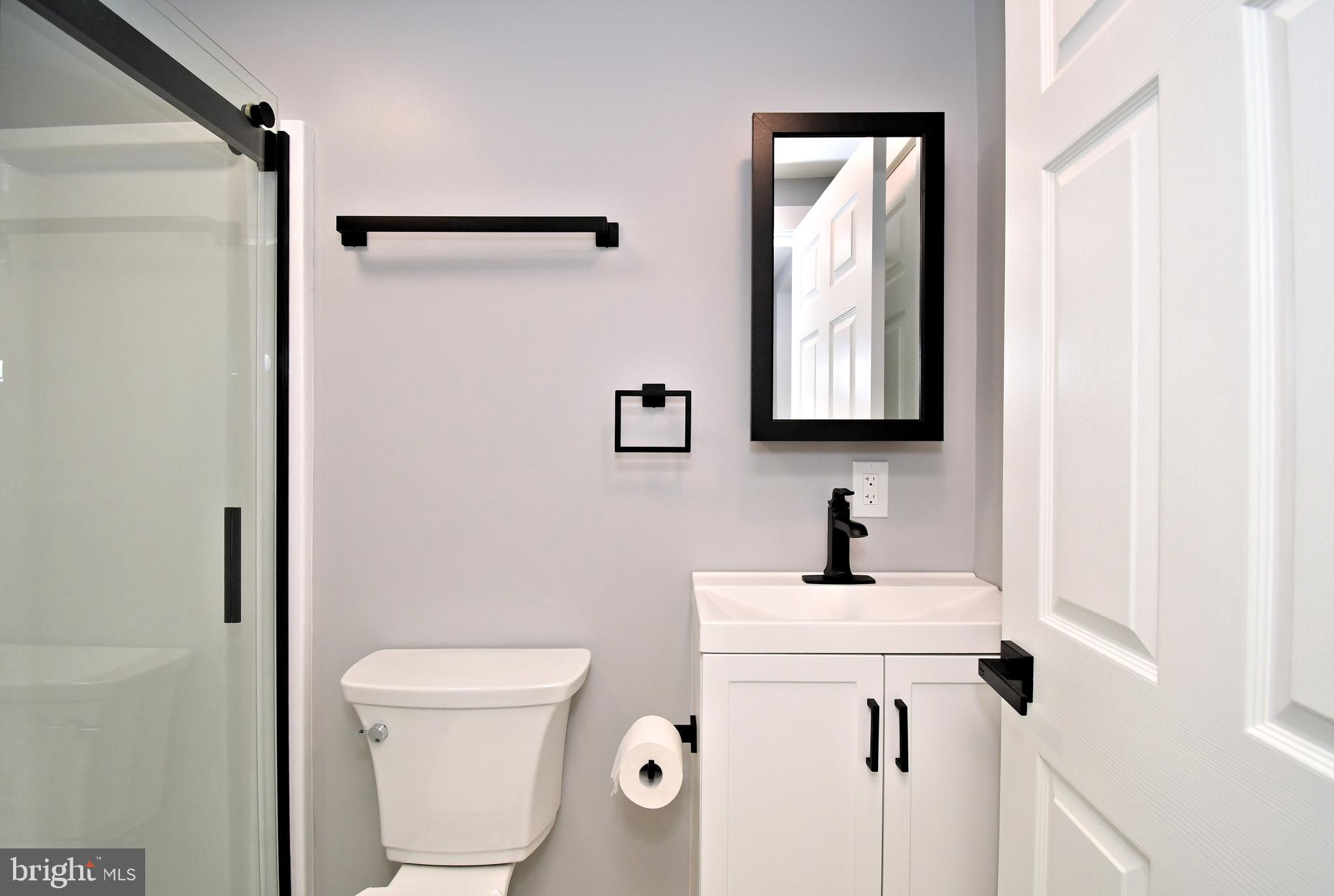 20 South Hanover Street, Unit 1A Pottstown, PA 19464 - Photo 16 of 20 Bathroom