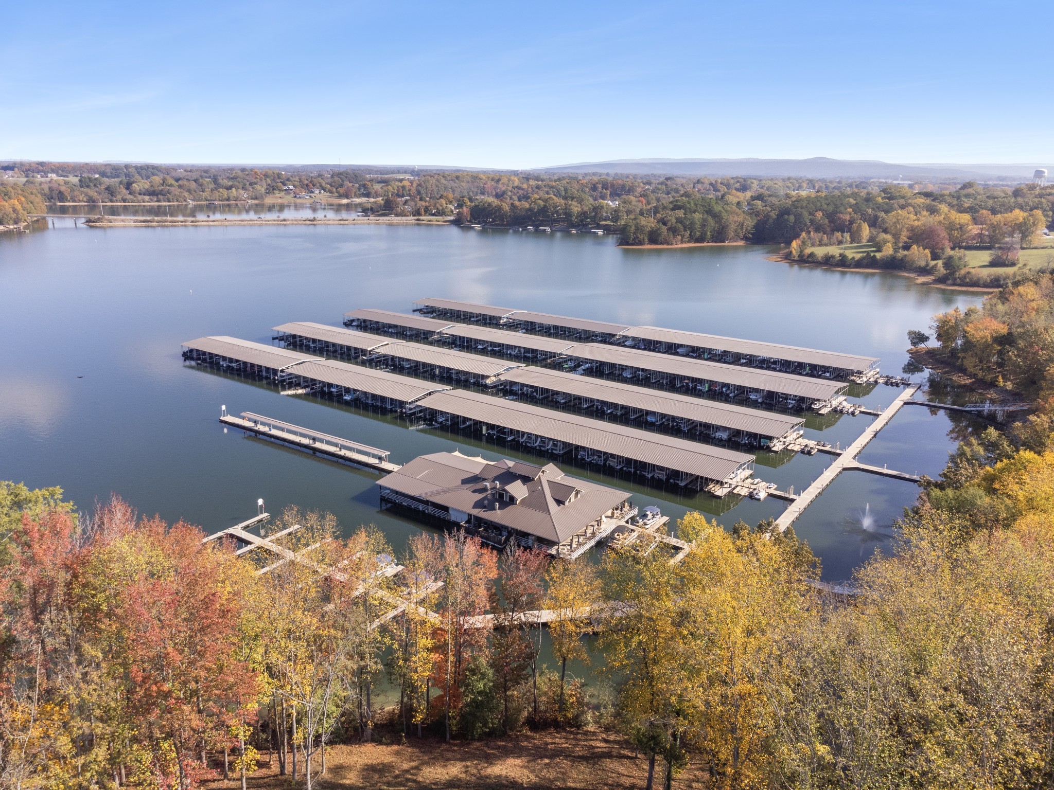 0 Suntan Court Winchester, TN 37398 - Photo 2 of 23 a view of a lake with a city