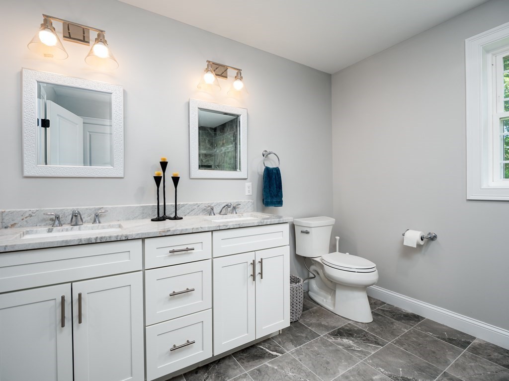 326 Campbell Road North Andover, MA 01845 - Photo 21 of 42