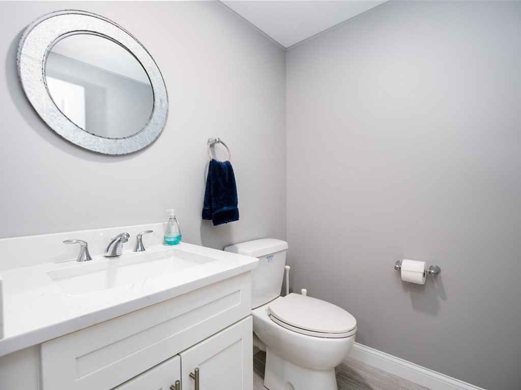 326 Campbell Road North Andover, MA 01845 - Photo 34 of 42