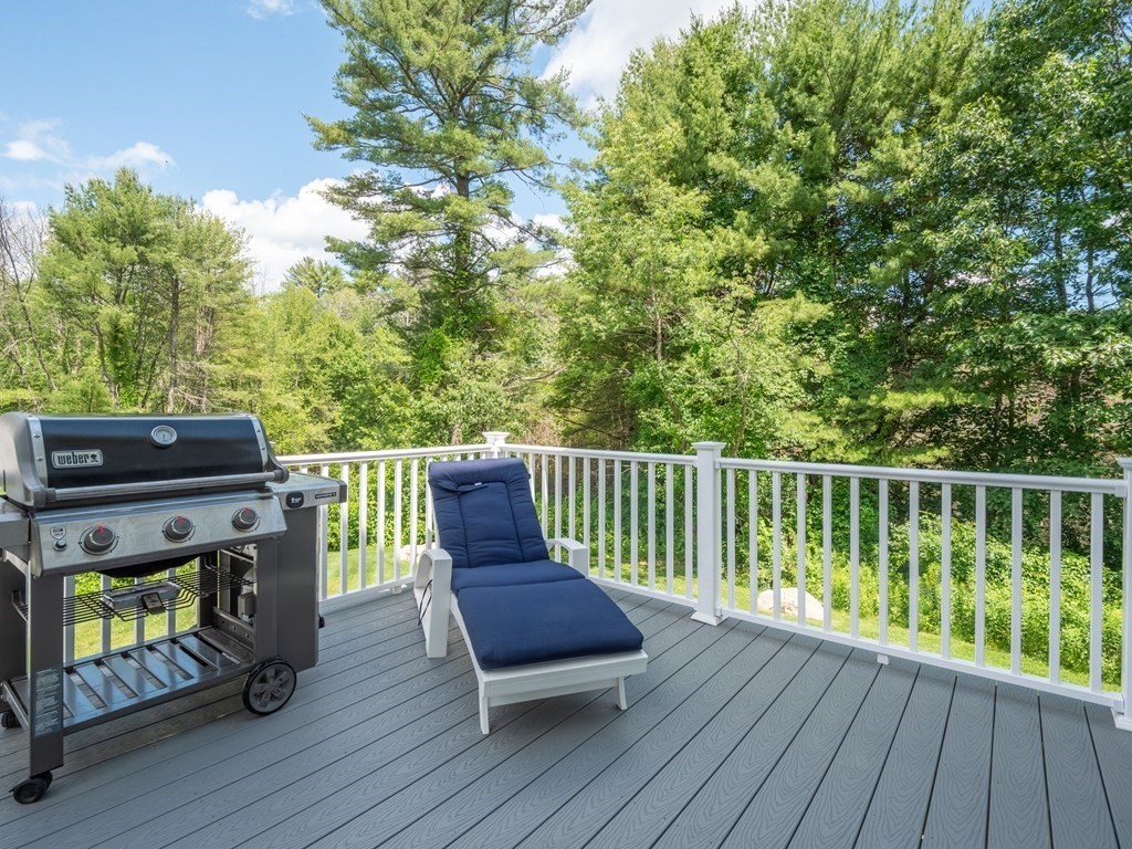 326 Campbell Road North Andover, MA 01845 - Photo 35 of 42