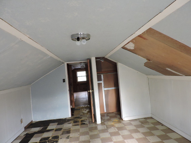41W934 Burlington Road St. Charles, IL 60175 - Photo 14 of 19 Gallery Image 14