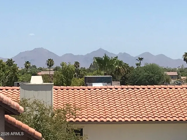 $2,400 | 18223 North 16th Place, Phoenix, AZ 85022