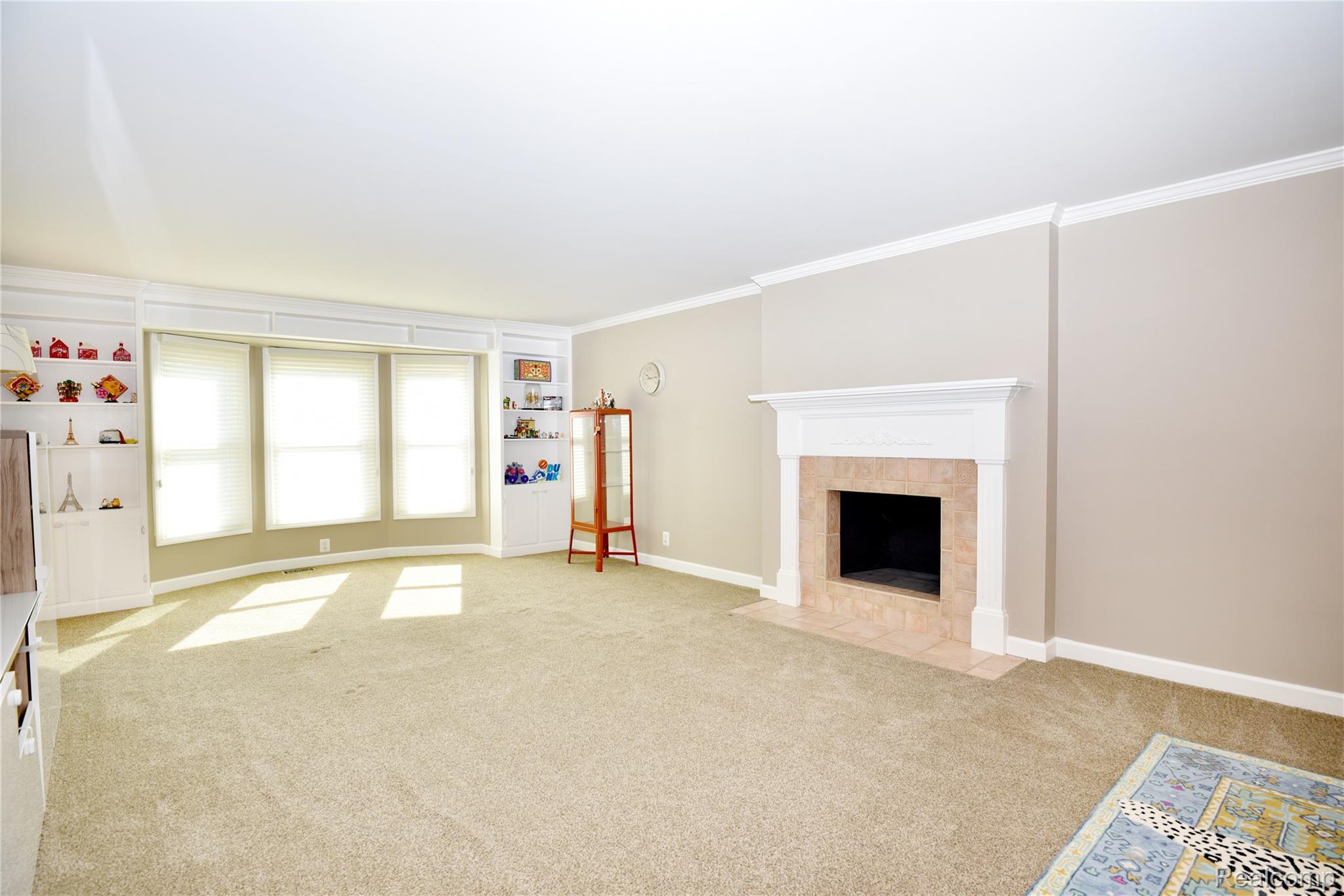 1325 Royal Crescent Street Rochester, MI 48306 - Photo 4 of 43 1325 Royal Crescent_03.JPG