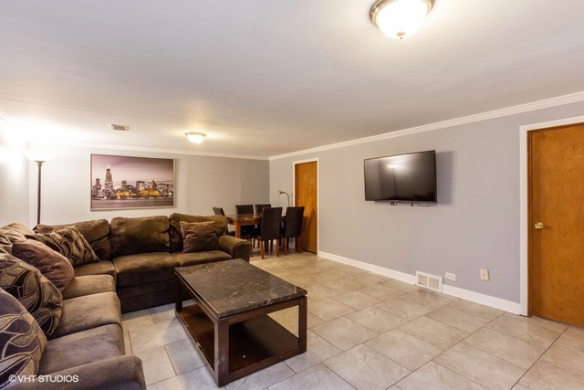 8822 Dee Road Des Plaines, IL 60016 - Photo 12 of 12