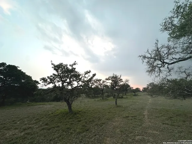 $499,900 | 116 Poehnert Road, Boerne, TX 78006