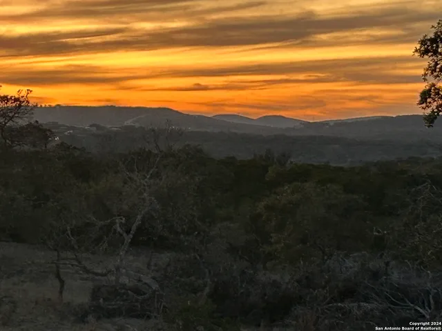 $499,900 | 116 Poehnert Road, Boerne, TX 78006