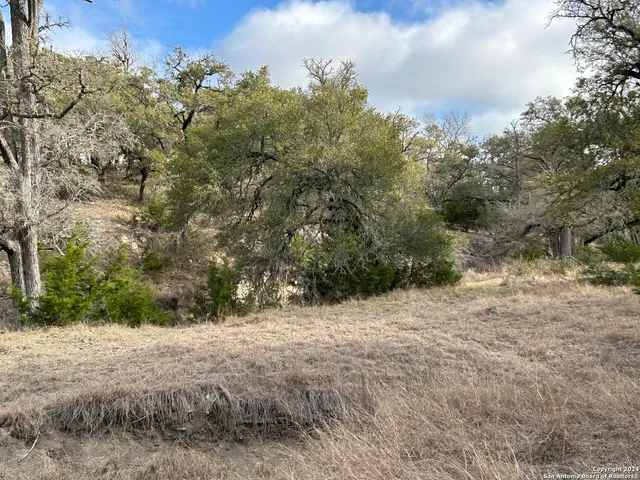$499,900 | 116 Poehnert Road, Boerne, TX 78006