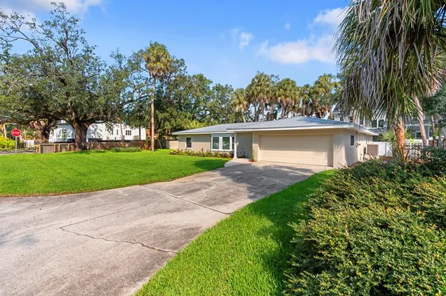 $975,000 | 4631 West Sunset Boulevard, Tampa, FL 33629