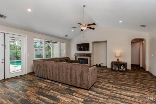 $550,000 | Undisclosed Address, Shafter, CA 93263