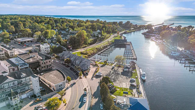 $499,000 | 259 Kalamazoo Street, Unit 4, South Haven, MI 49090