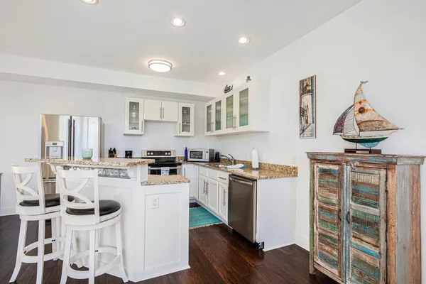 $499,000 | 259 Kalamazoo Street, Unit 4, South Haven, MI 49090
