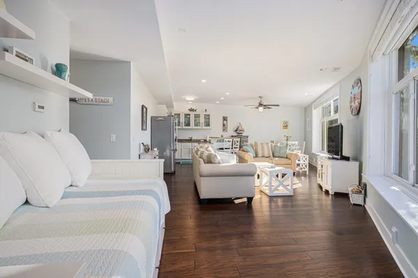 $499,000 | 259 Kalamazoo Street, Unit 4, South Haven, MI 49090