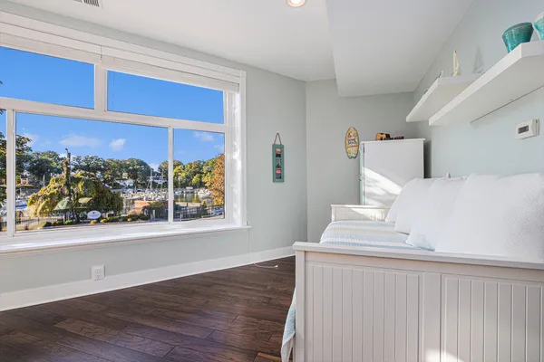 $499,000 | 259 Kalamazoo Street, Unit 4, South Haven, MI 49090