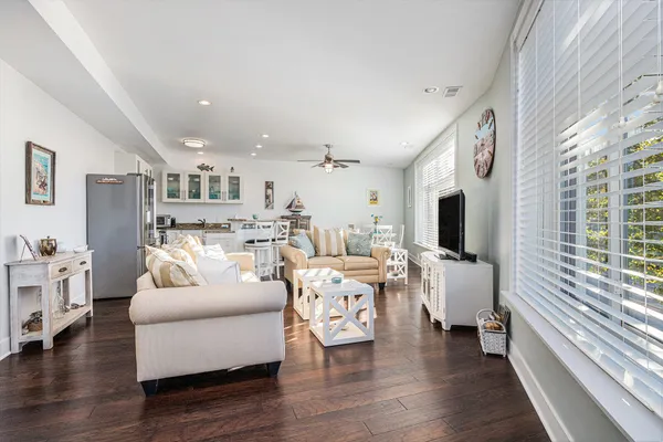 $499,000 | 259 Kalamazoo Street, Unit 4, South Haven, MI 49090