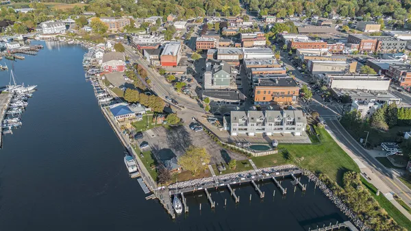 $499,000 | 259 Kalamazoo Street, Unit 4, South Haven, MI 49090