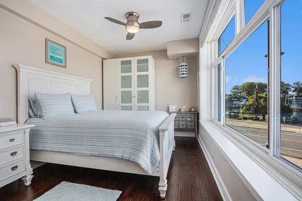 $499,000 | 259 Kalamazoo Street, Unit 4, South Haven, MI 49090