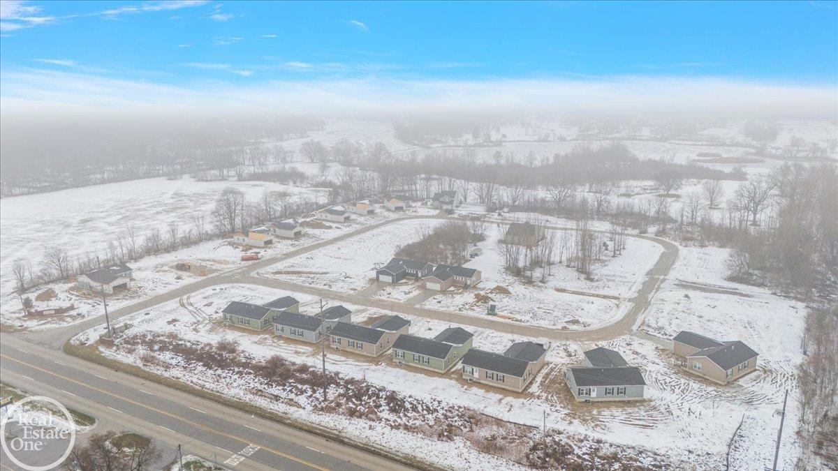 4267 Sugar Maple Run, Unit #13 Flint, MI 48506 - Photo 10 of 18