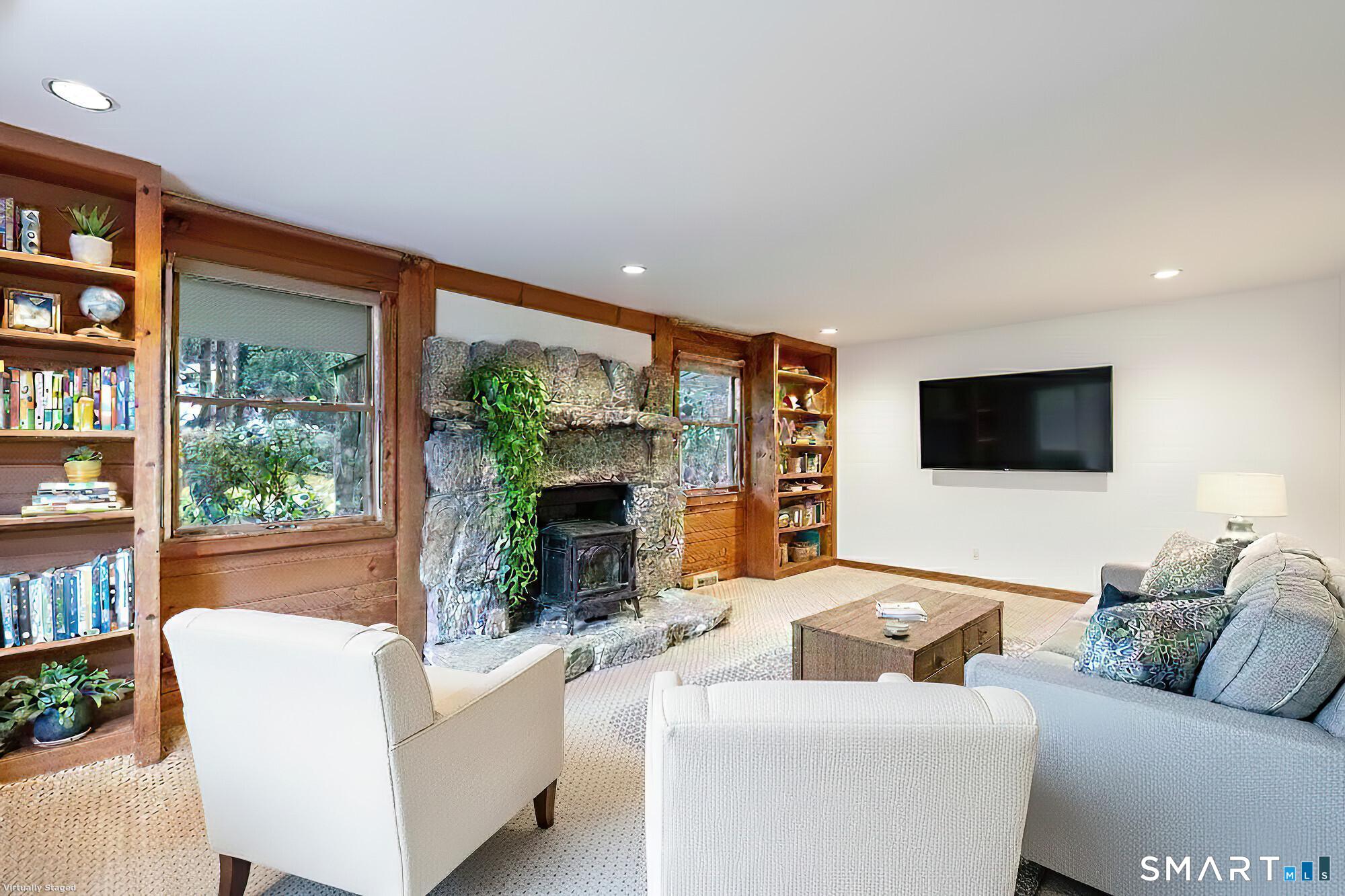 1 Long Wall Road Redding, CT 06896 - Photo 3 of 26