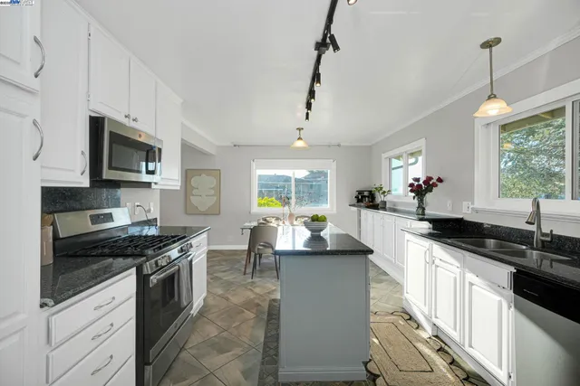 a view of entryway and hall