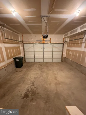 a view of a garage