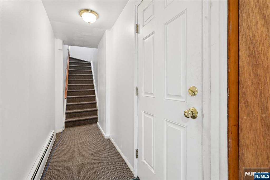 123 Midwood Road Paramus, NJ 07652 - Photo 10 of 46