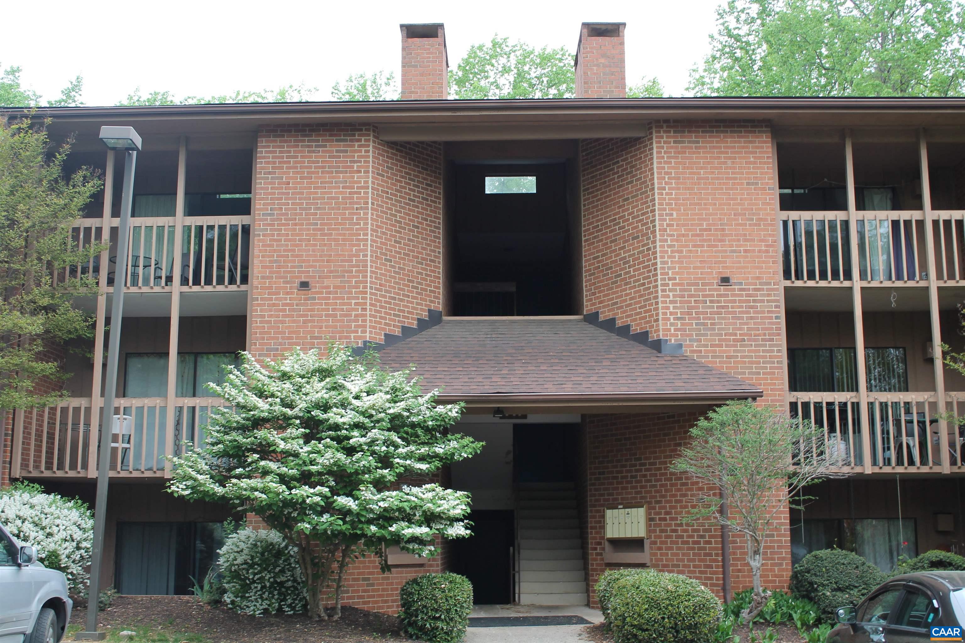 117 Turtle Creek Road, Unit 7 Charlottesville, VA 22901 - Photo 1 of 23 Gallery Image 1