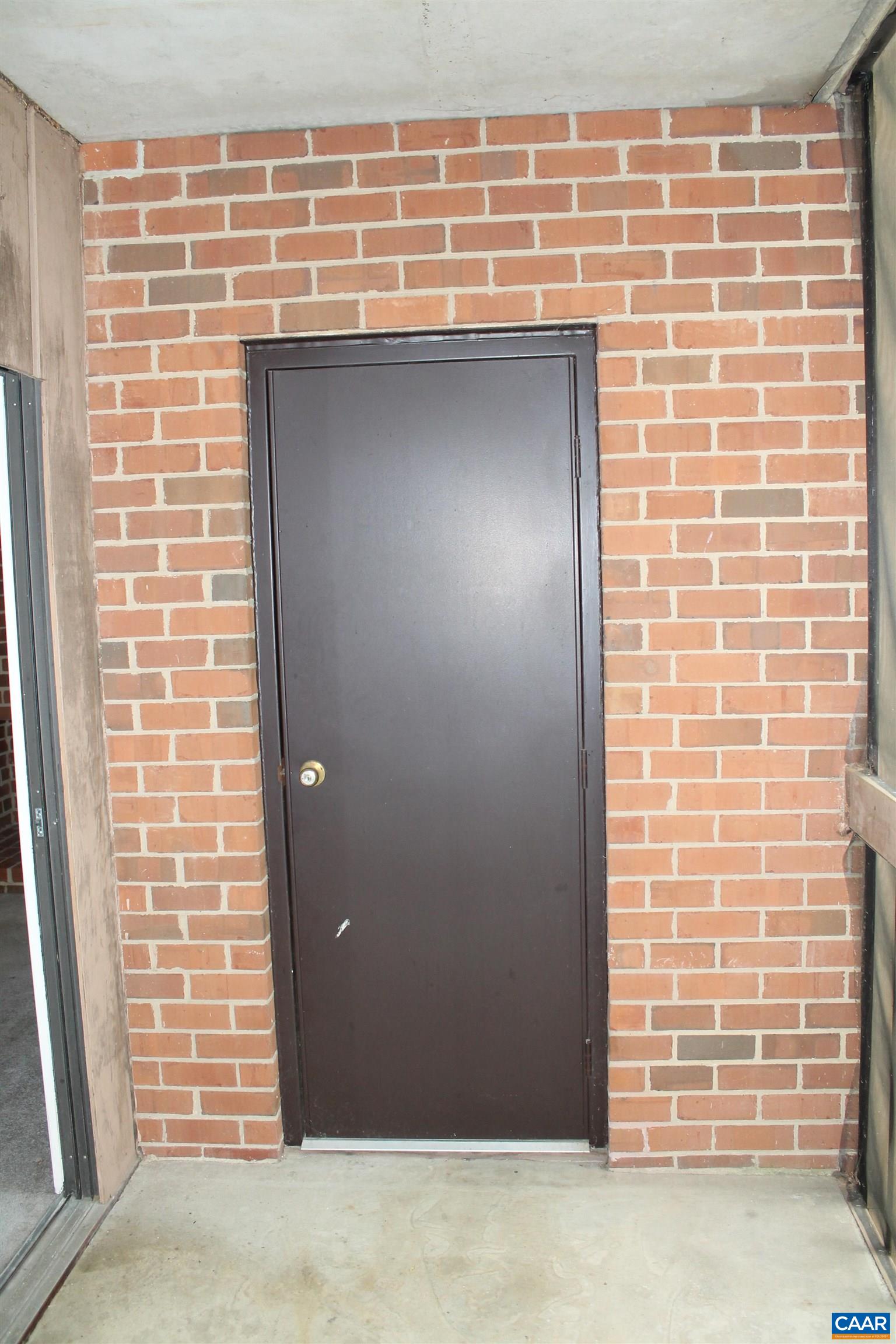 117 Turtle Creek Road, Unit 7 Charlottesville, VA 22901 - Photo 15 of 23 Gallery Image 15