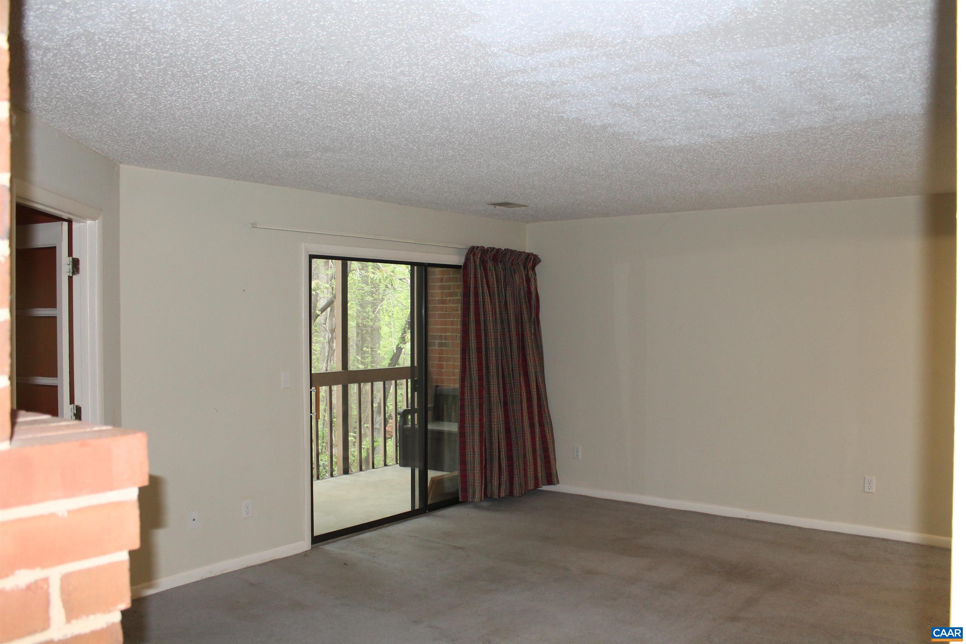 117 Turtle Creek Road, Unit 7 Charlottesville, VA 22901 - Photo 5 of 23 Gallery Image 5