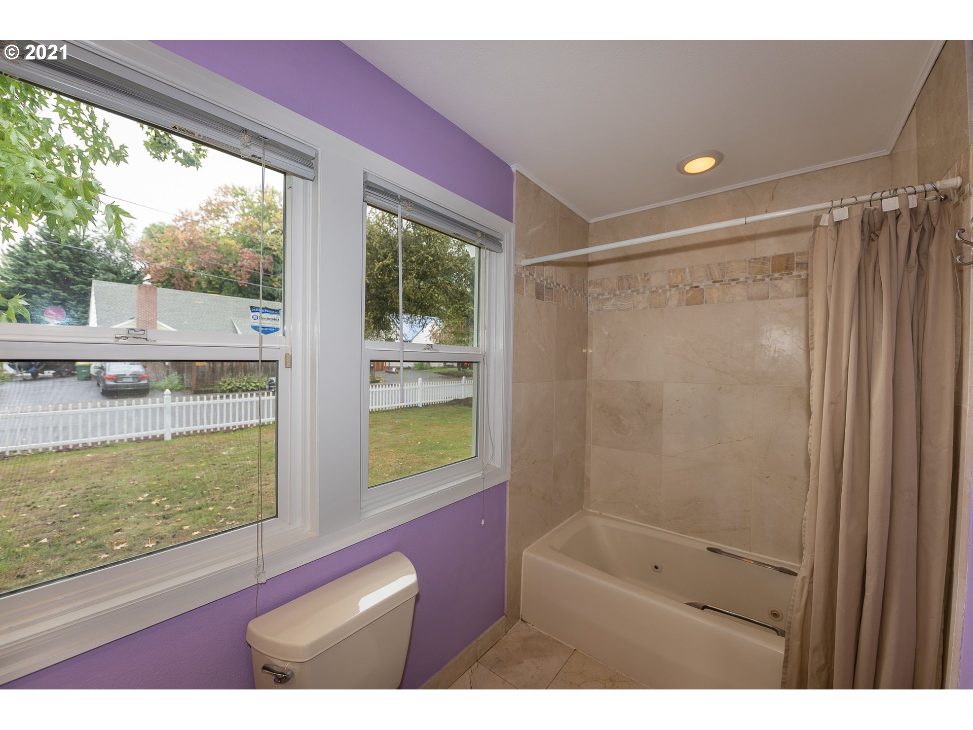 11855 Southwest 12th Street Beaverton, OR 97005 - Photo 17 of 21 Gallery Image 17