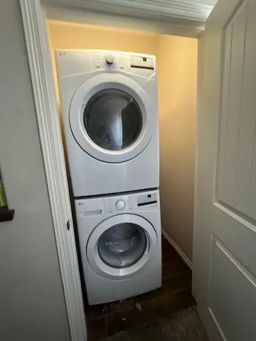 $3,575 | 405 A Ash Street, Unit CS, College Station, TX 77840