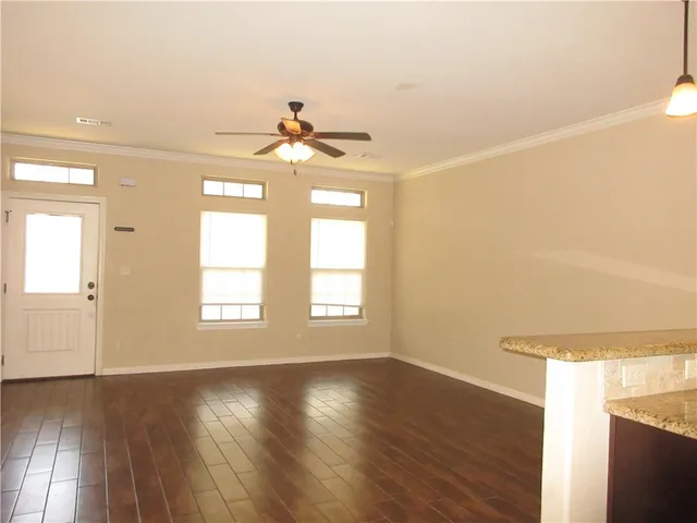 $3,575 | 405 A Ash Street, Unit CS, College Station, TX 77840