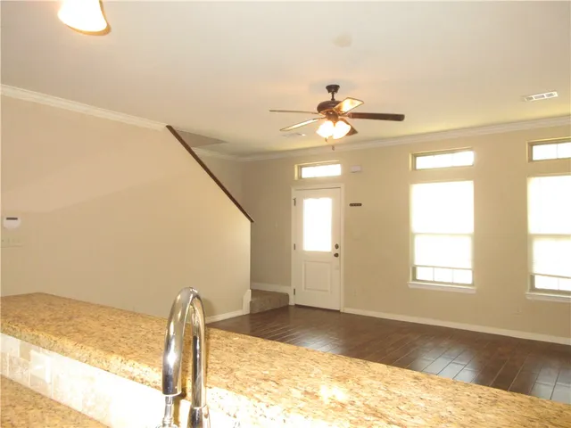 $3,475 | 405 A Ash Street, Unit CS, College Station, TX 77840