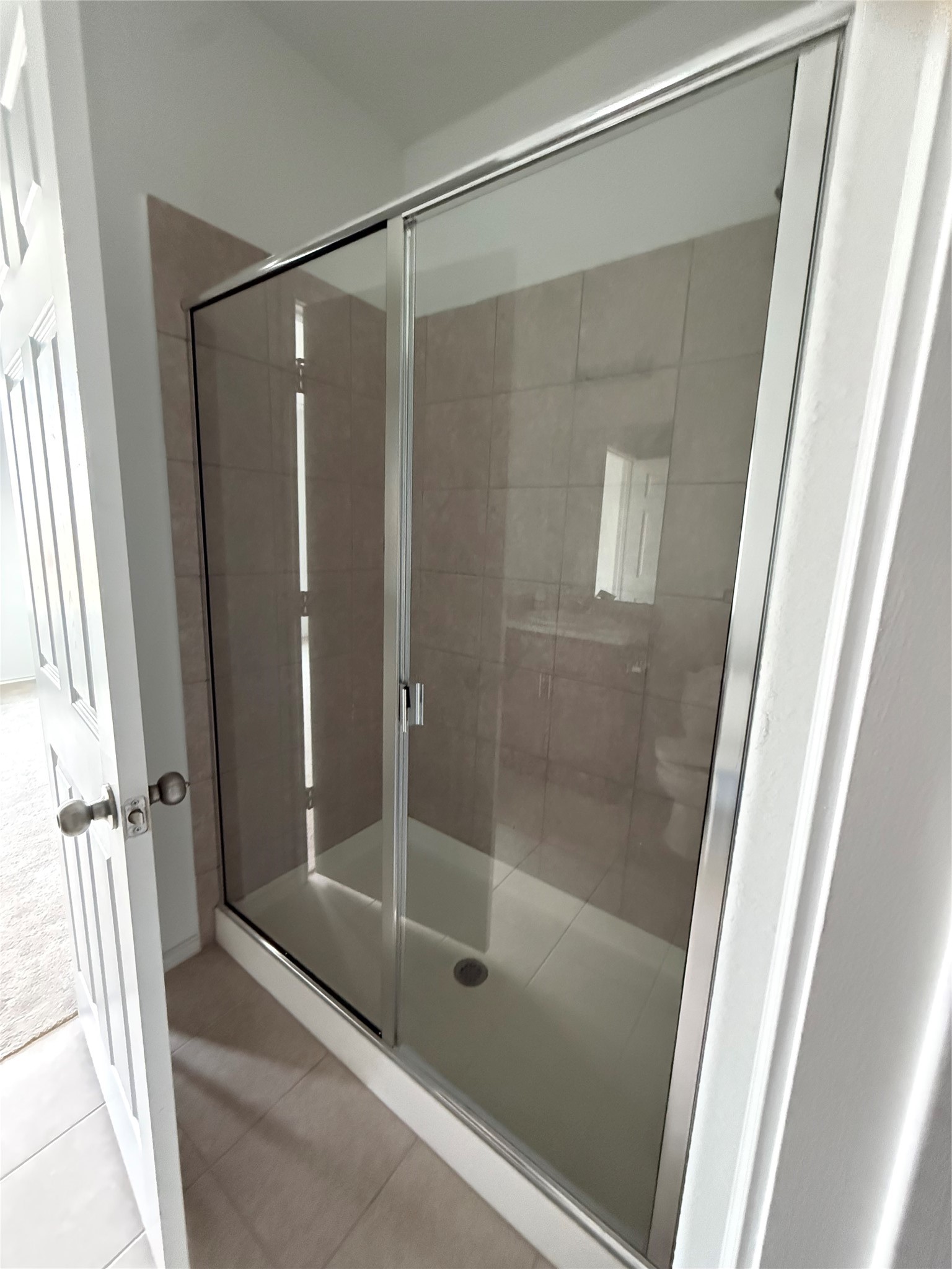 324 Harper Lane Georgetown, TX 78626 - Photo 11 of 14 Master bath 1