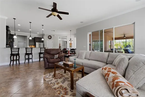 $1,000,000 | 112 170th Street East, Bradenton, FL 34212