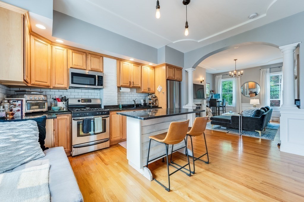 65 Baldwin Street, Unit 2 Boston, MA 02129 - Photo 1 of 17