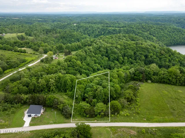 $70,000 | Lot 32 Lake Bluff Road, Baxter, TN 38544