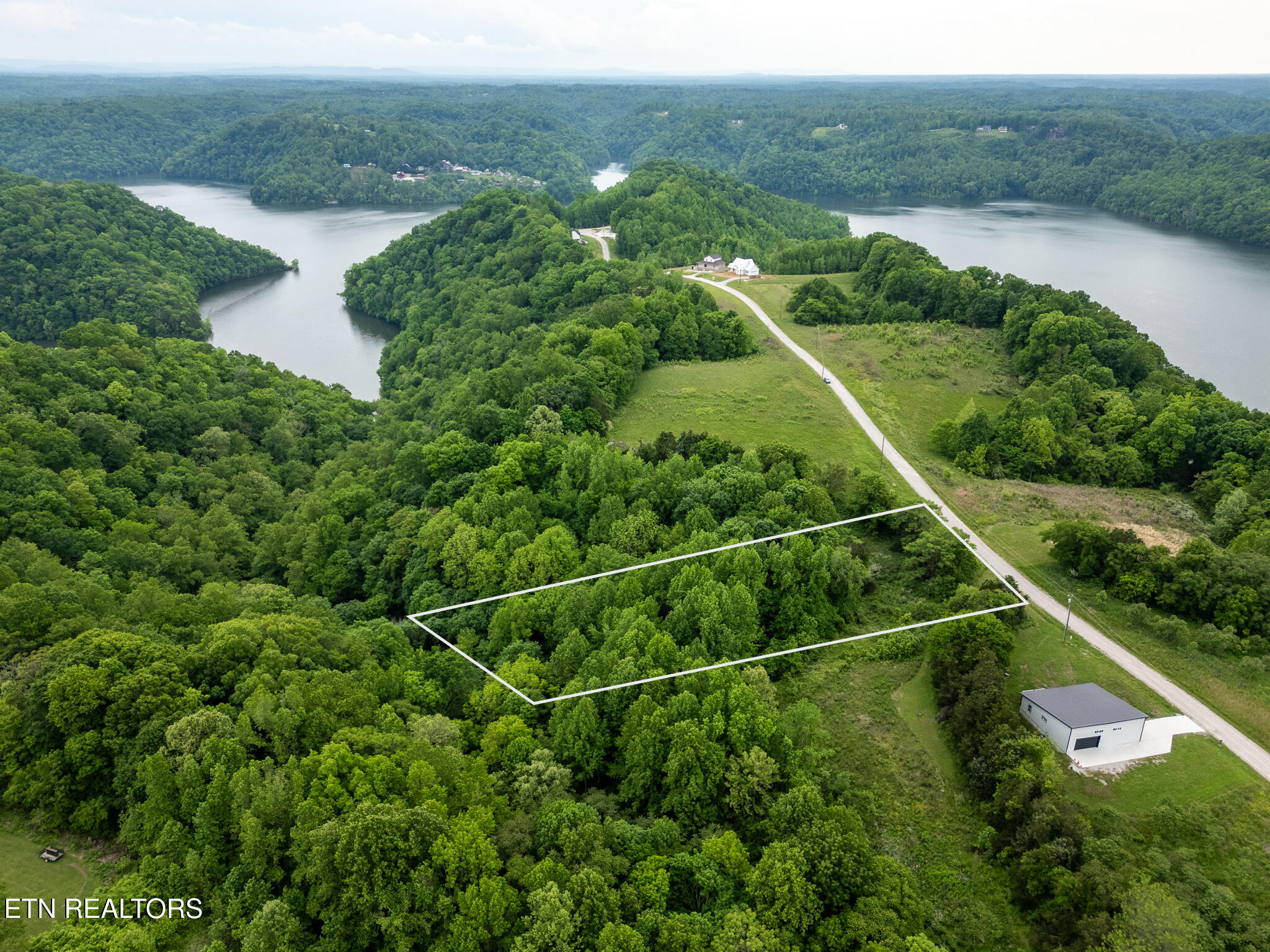 Lot 32 Lake Bluff Road Baxter, TN 38544 - Photo 2 of 17 mls-2