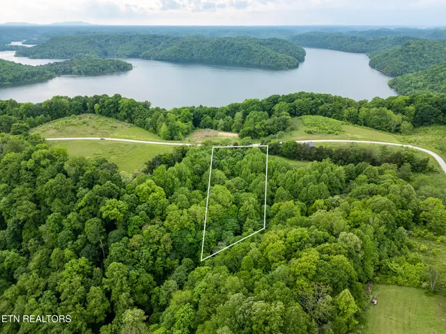 $70,000 | Lot 32 Lake Bluff Road, Baxter, TN 38544